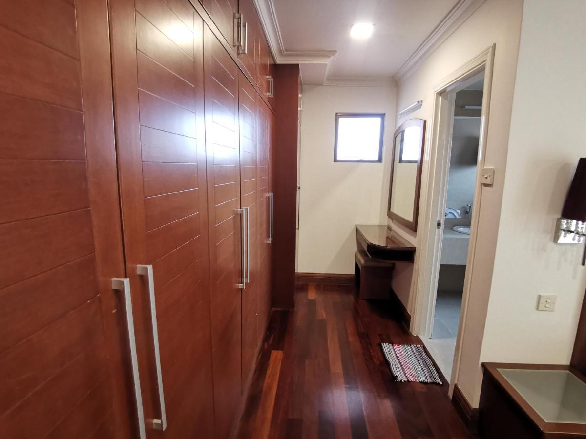 Apartemen 362 m² dengan 3 kamar tidur dan 2 kamar mandi pribadi di Distrik Pusat Bisnis Kota Kinabalu Bagian luar foto