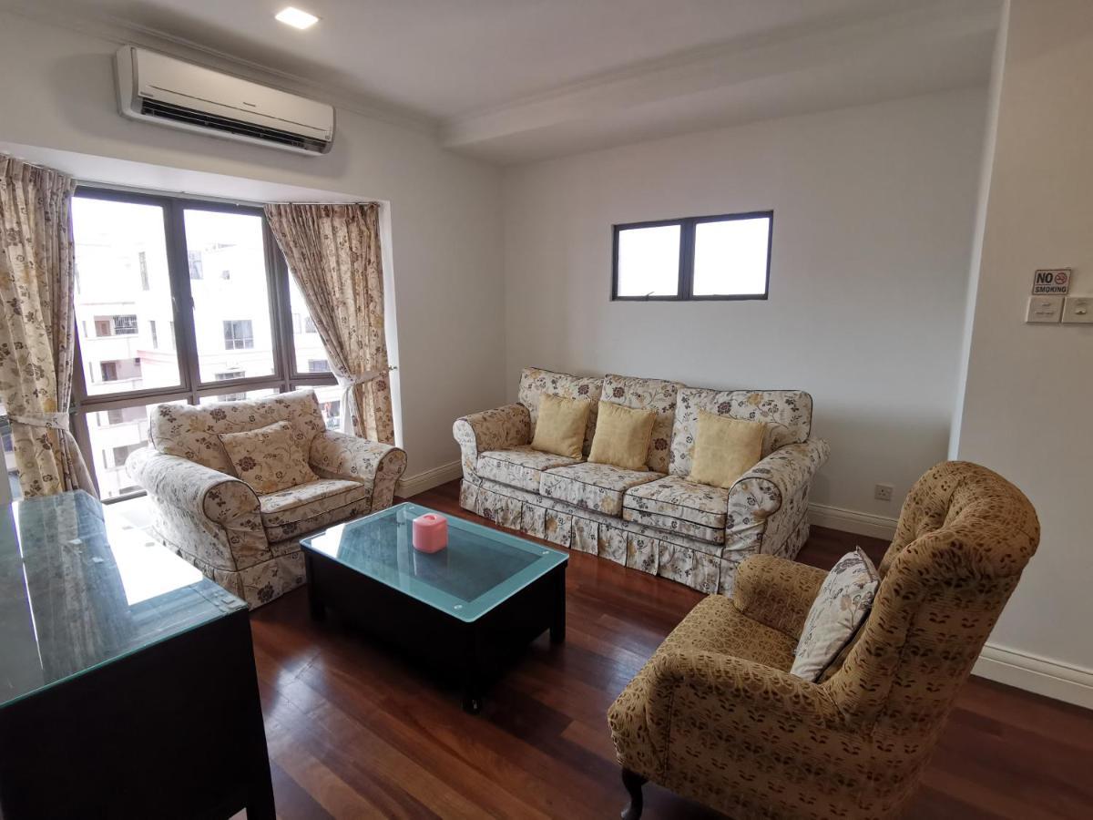 Apartemen 362 m² dengan 3 kamar tidur dan 2 kamar mandi pribadi di Distrik Pusat Bisnis Kota Kinabalu Bagian luar foto