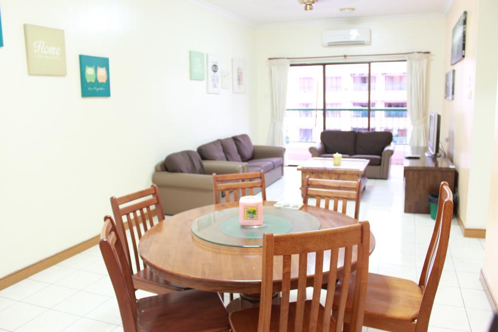 Apartemen 362 m² dengan 3 kamar tidur dan 2 kamar mandi pribadi di Distrik Pusat Bisnis Kota Kinabalu Bagian luar foto