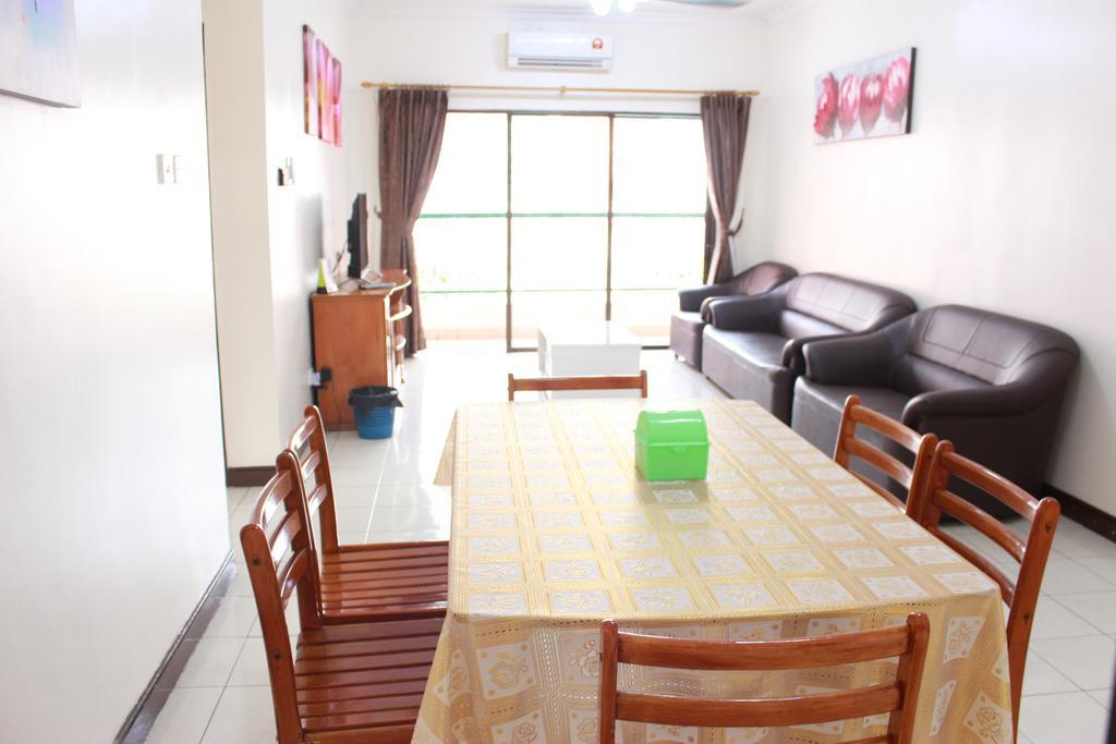 Apartemen 362 m² dengan 3 kamar tidur dan 2 kamar mandi pribadi di Distrik Pusat Bisnis Kota Kinabalu Bagian luar foto
