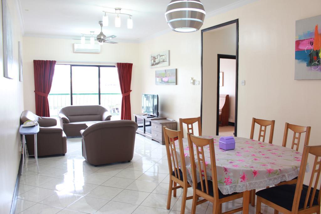 Apartemen 362 m² dengan 3 kamar tidur dan 2 kamar mandi pribadi di Distrik Pusat Bisnis Kota Kinabalu Bagian luar foto