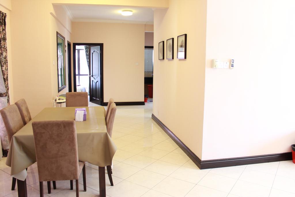 Apartemen 362 m² dengan 3 kamar tidur dan 2 kamar mandi pribadi di Distrik Pusat Bisnis Kota Kinabalu Bagian luar foto