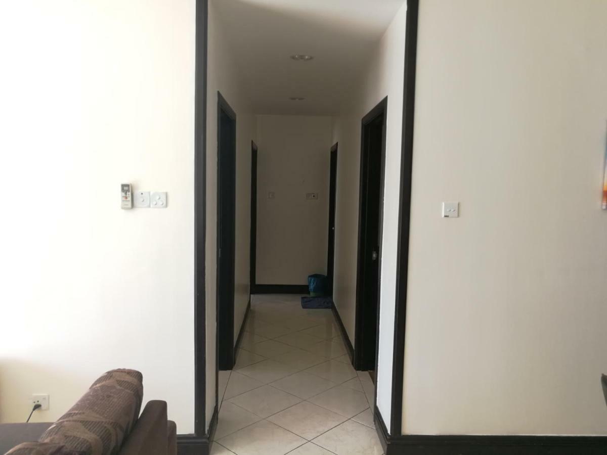 Apartemen 362 m² dengan 3 kamar tidur dan 2 kamar mandi pribadi di Distrik Pusat Bisnis Kota Kinabalu Bagian luar foto